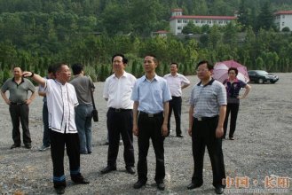 鄂西圈办调研督查组来长阳调研旅游建设（图）